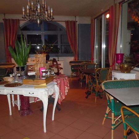La Croix Blanche Otel Montrichard Dış mekan fotoğraf